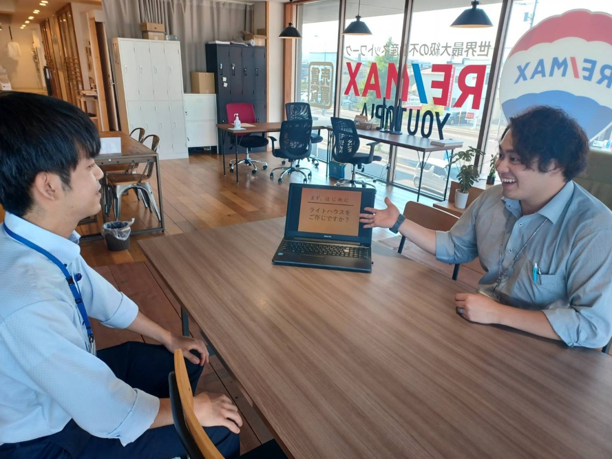 営業マンの裏側をご紹介|ω・)チラ