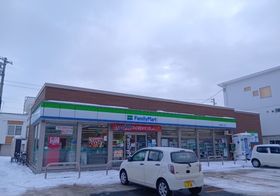 ファミリーマート札幌新琴似3条店