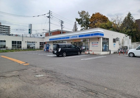 ローソン南17条西店
